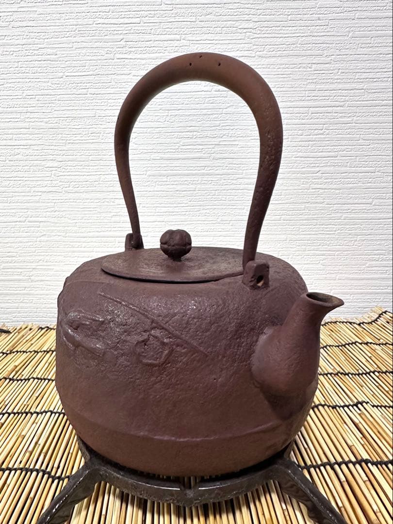 未使用コンディション　南部及鉄鋳造所宝鉄堂　及川栄喜(二代目鉄)造　１５型棗