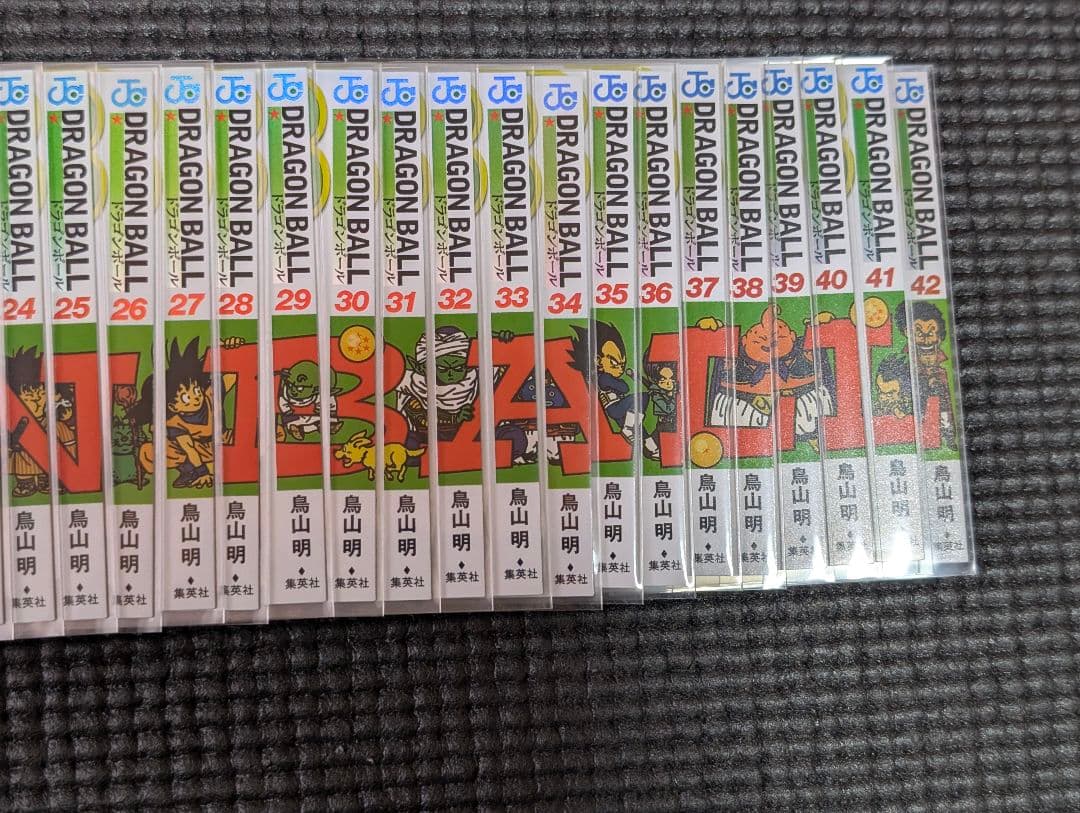 ４９枚スリーブ入　ドラゴンボール鳥山明カバーイラスト　ジャンプ作家イラストカード