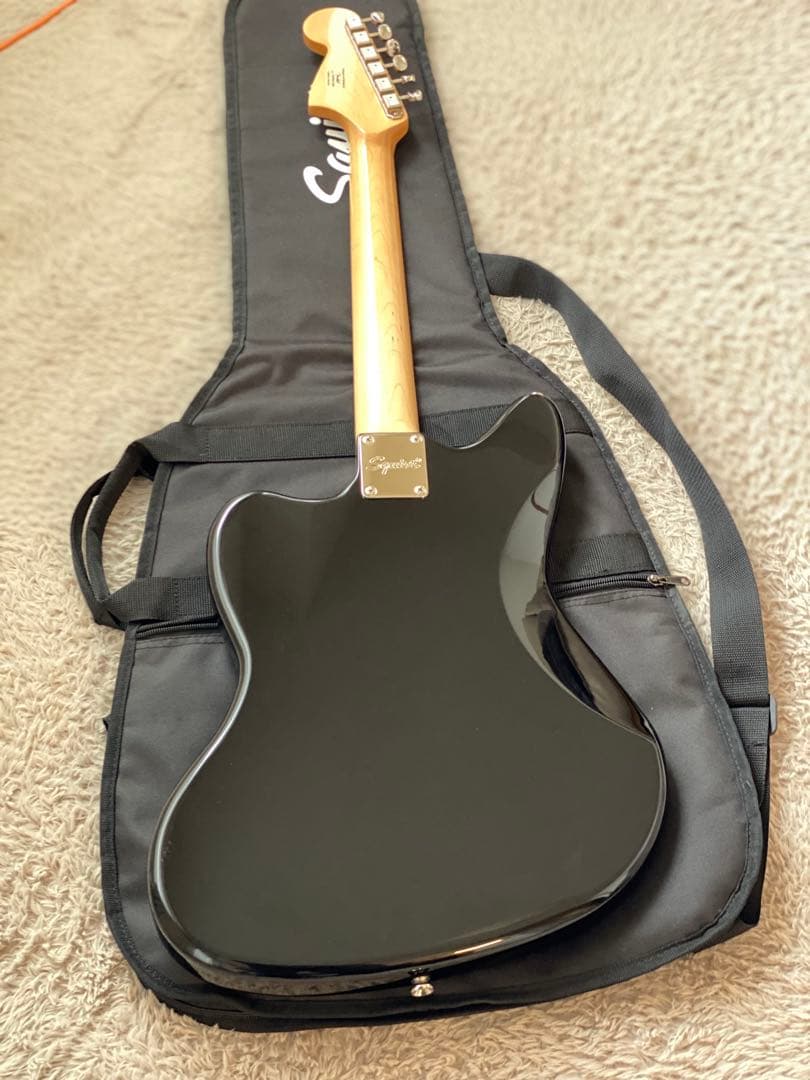 美品　SQUIER Classic Vibe '70s Jaguar Black