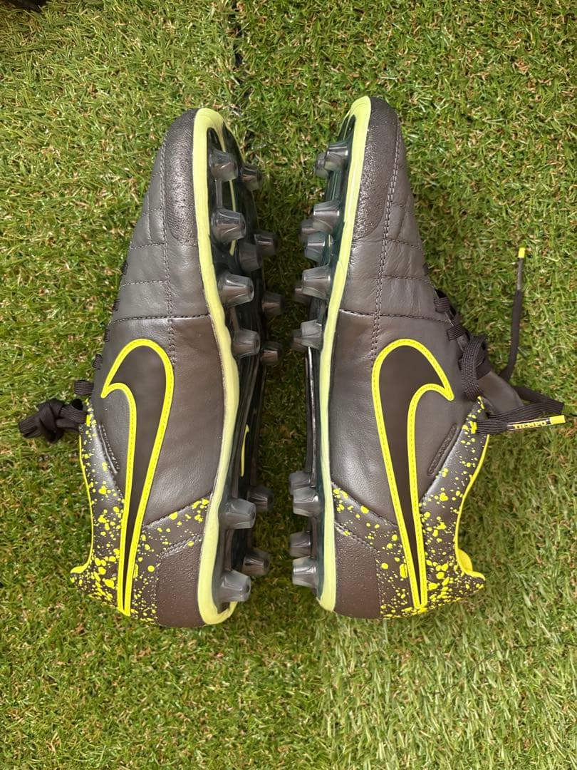 Nike ティエンポレジェンド 5 エレクトロフレアパック エリート