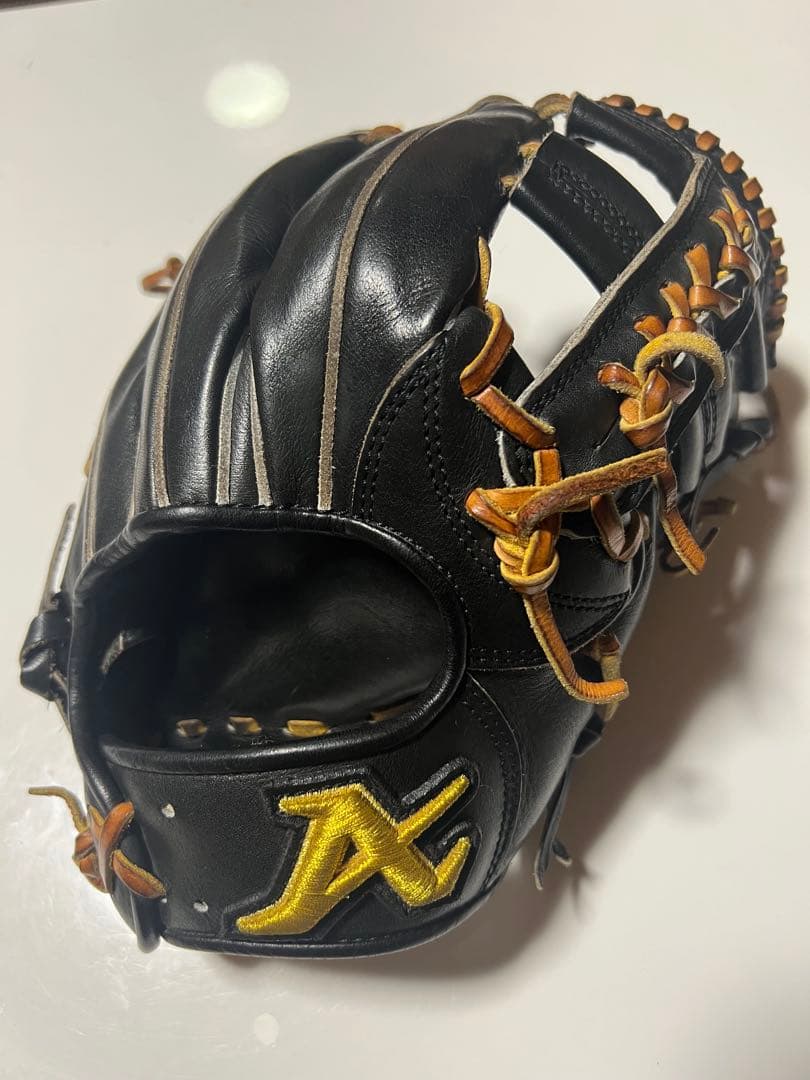 アトムズ　硬式グローブ　内野手用　ATOMS