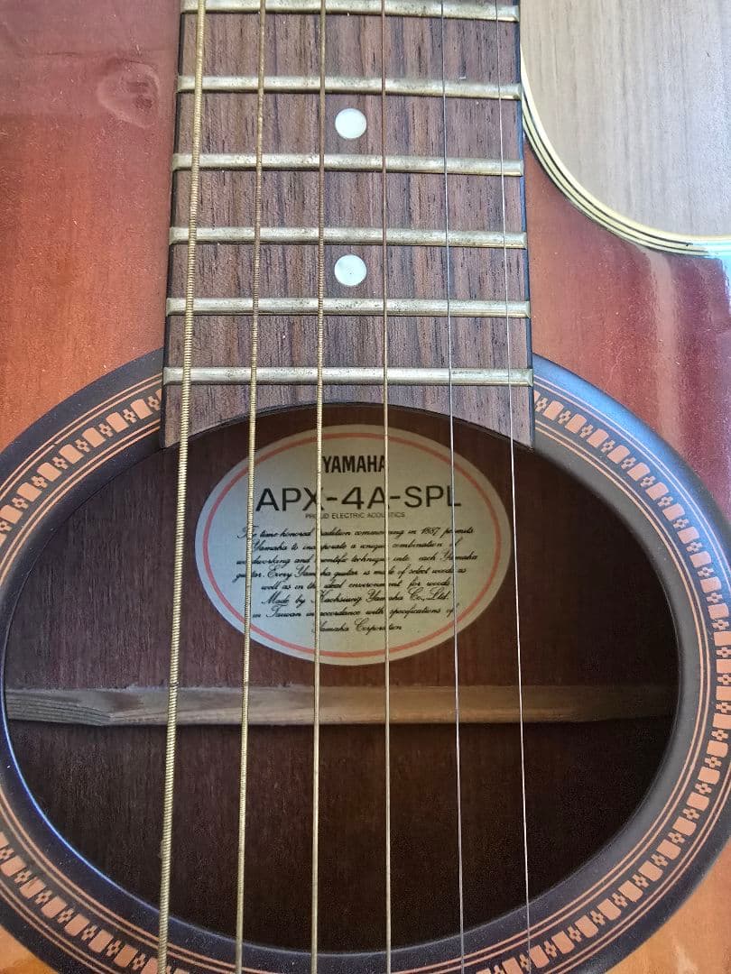 Yamaha APX-4A-SPL アコースティックギター