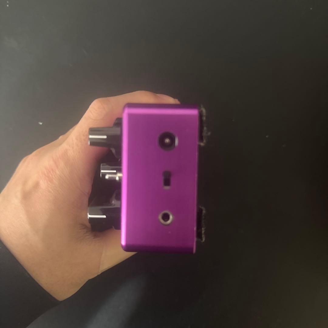 Suhr Riot ディストーションペダル