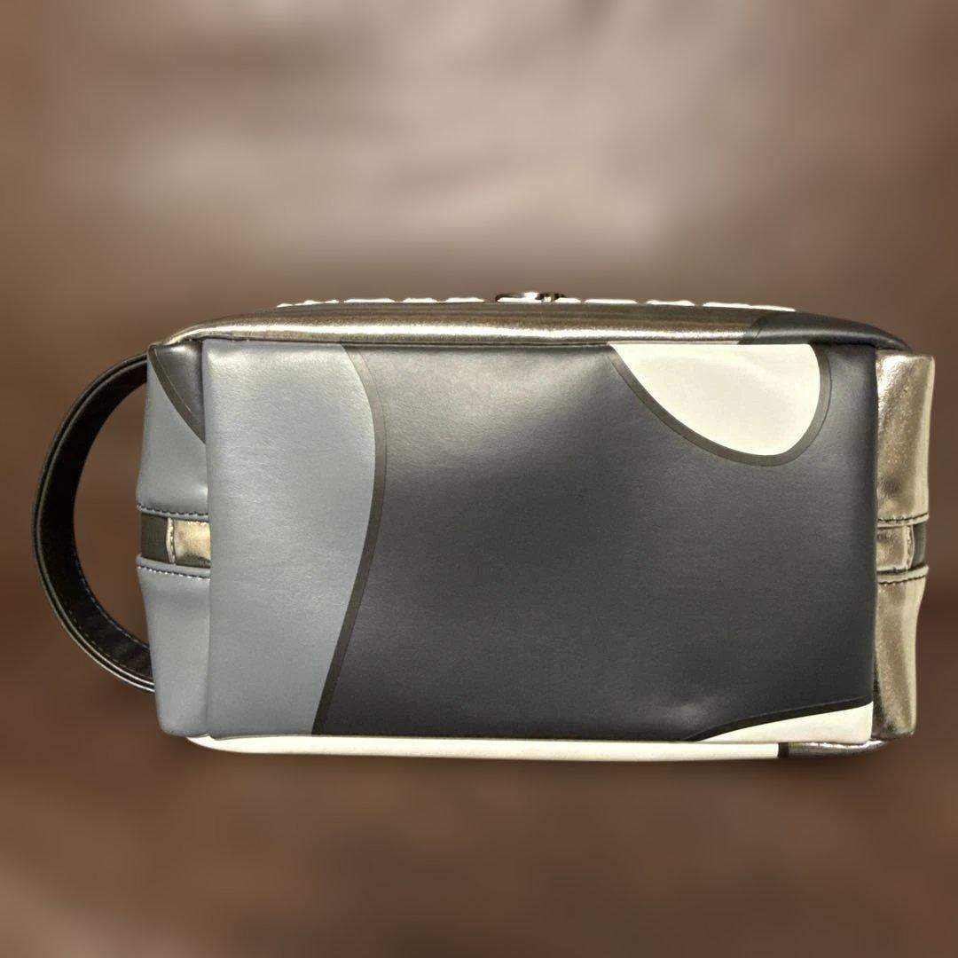 マークアンドロナ MILO Clutch Bag