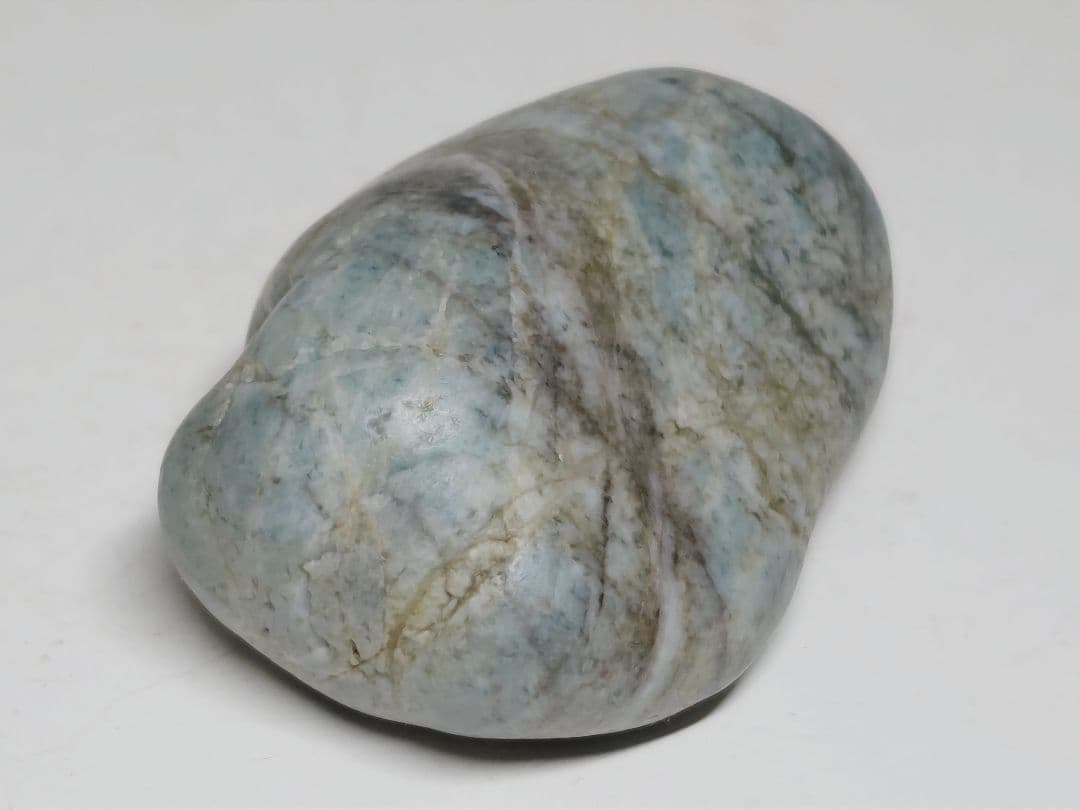 コン沢 119g 翡翠 ヒスイ 原石 鑑賞石 自然石 誕生石 鉱物 鉱石 水石