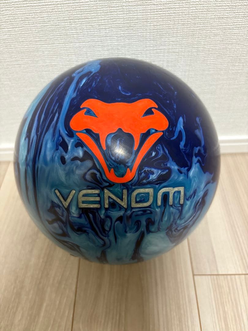 モーティブ　ブルーコーラルベノム 15P ボウリングボール