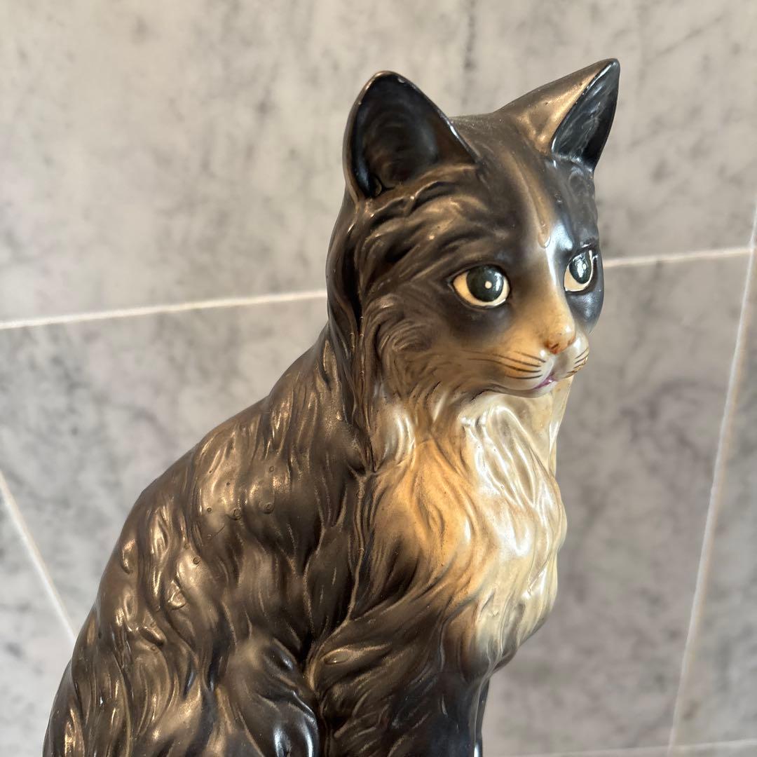 アメリカ70年代手描きの瞳が美しく、とても雰囲気がある猫ちゃんの陶器オブジェ