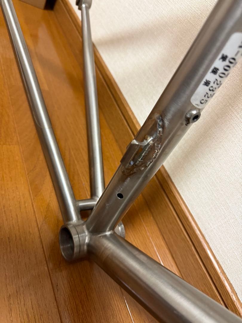 チタン製 ロードバイクフレーム　510サイズ　クリスキング製チタンヘッドパーツ付
