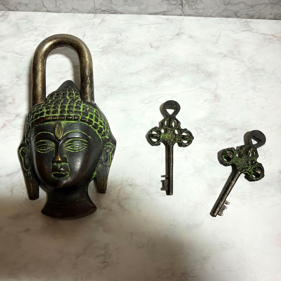 仏頭デザイン 南京錠と鍵セット　工芸品・民芸品　インドチベット　仏陀　真鍮