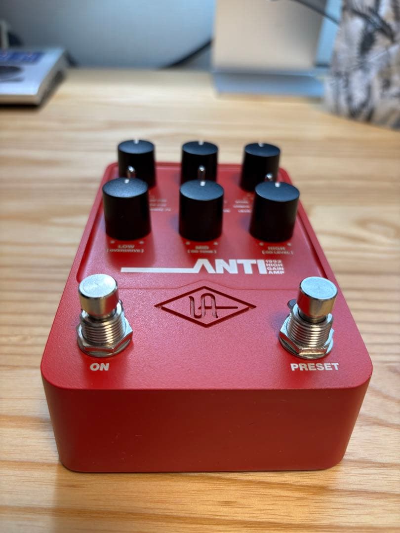 ギター Universal Audio UAFX ANTI