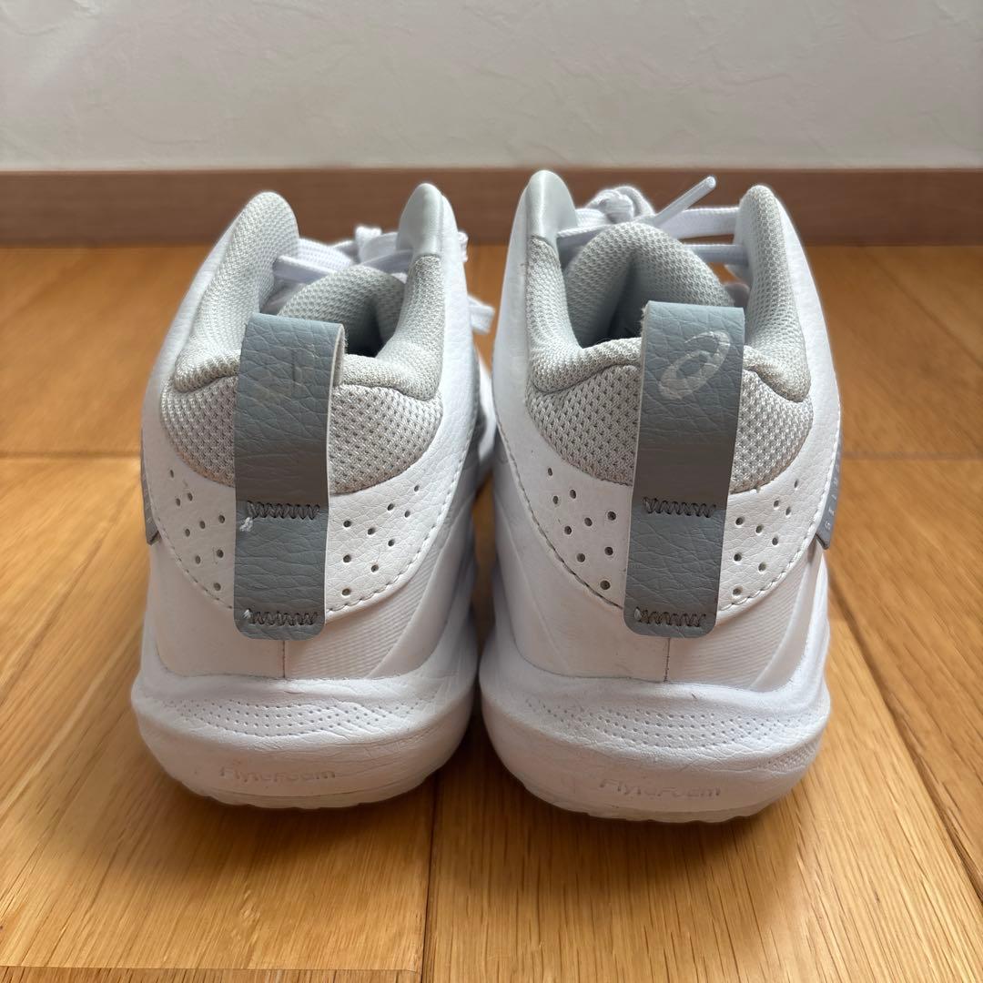 美品　asics バスケットボール　シューズGELHOOP ナロー スリム