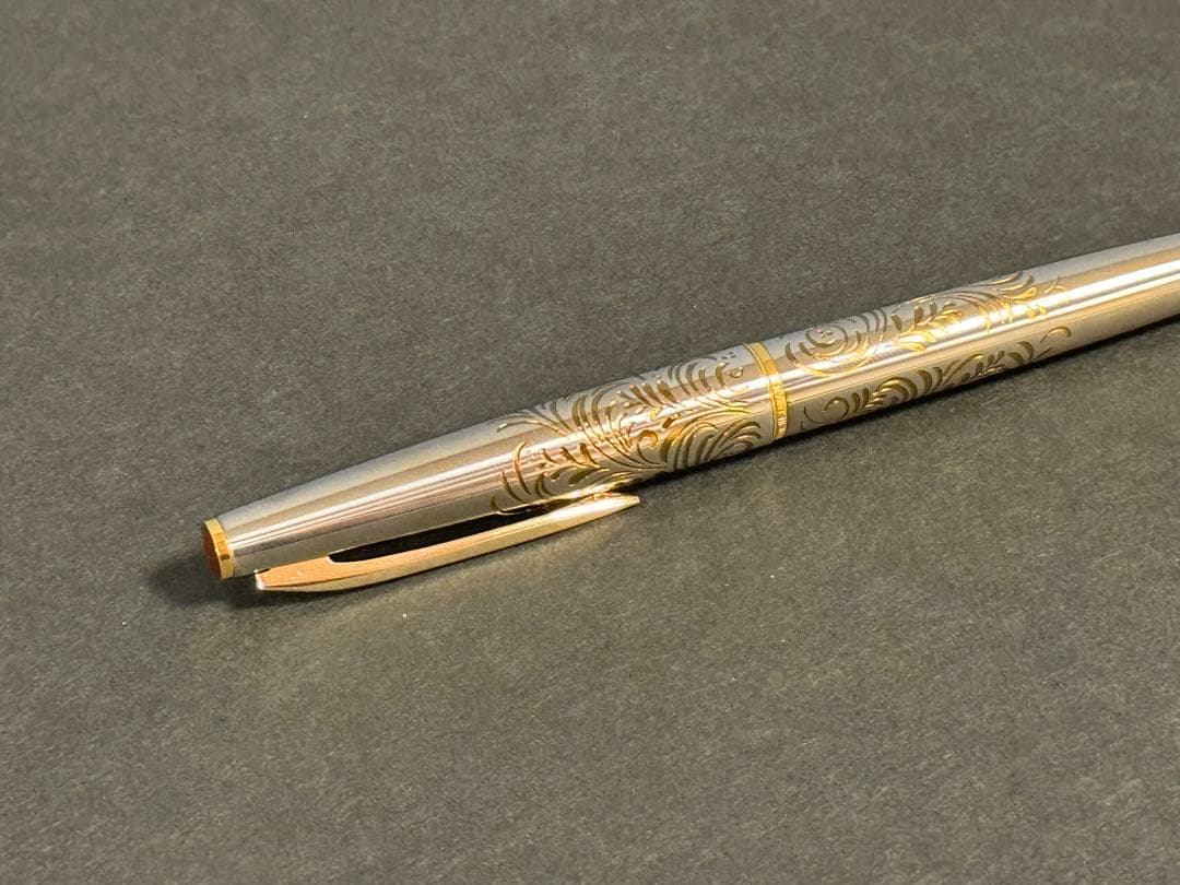 専用になりますPILOT パイロット　レディ 唐草模様 アイボリーカバー 18K