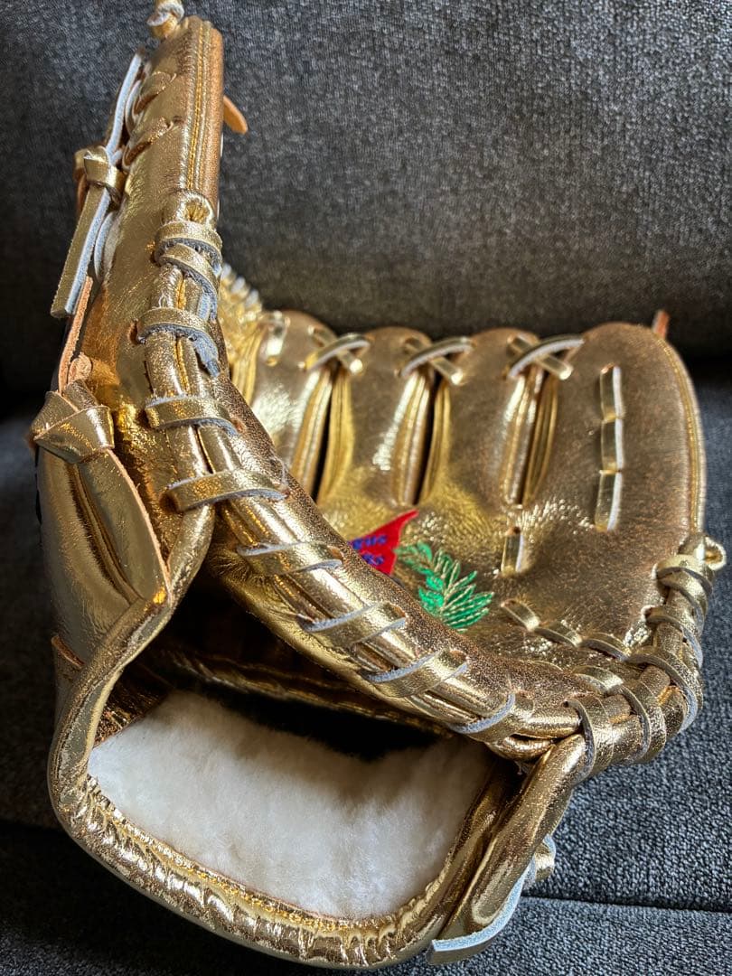 阪神タイガース　2003年セリーグ優勝記念　ゴールデングローブ　新品未使用