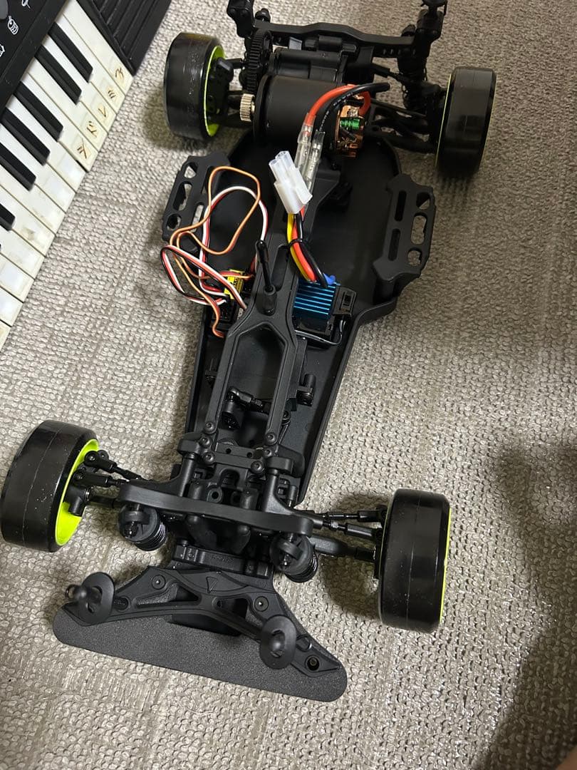 ドリラジ RCカーシャーシ 蛍光グリーンホイール スポーツカー