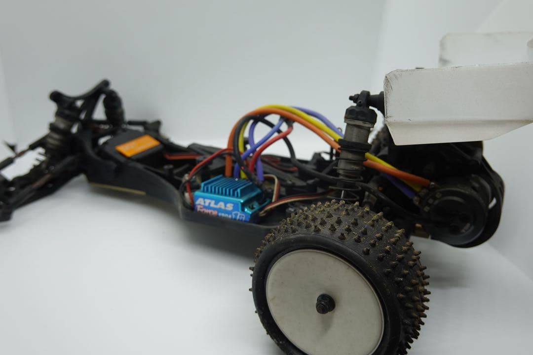 メ*0様 Team Durango製のラジコンカー　シャーシ