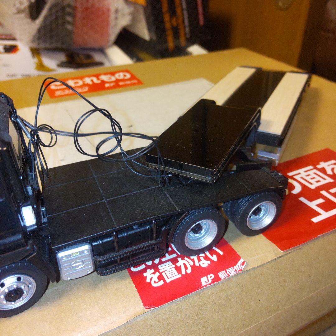 ケンクラフト　日野プロフィア　トラクタヘッド 1/50