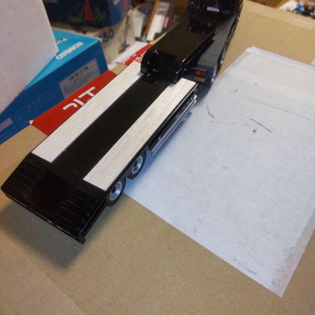 ケンクラフト　日野プロフィア　トラクタヘッド 1/50