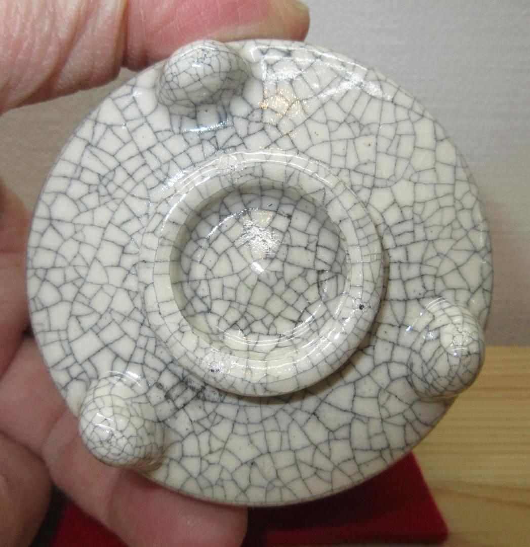 送料込【逢絢亭・新品】茶道具 七事式道具 聞香炉 白楽 貫入模様 丸形 松楽窯