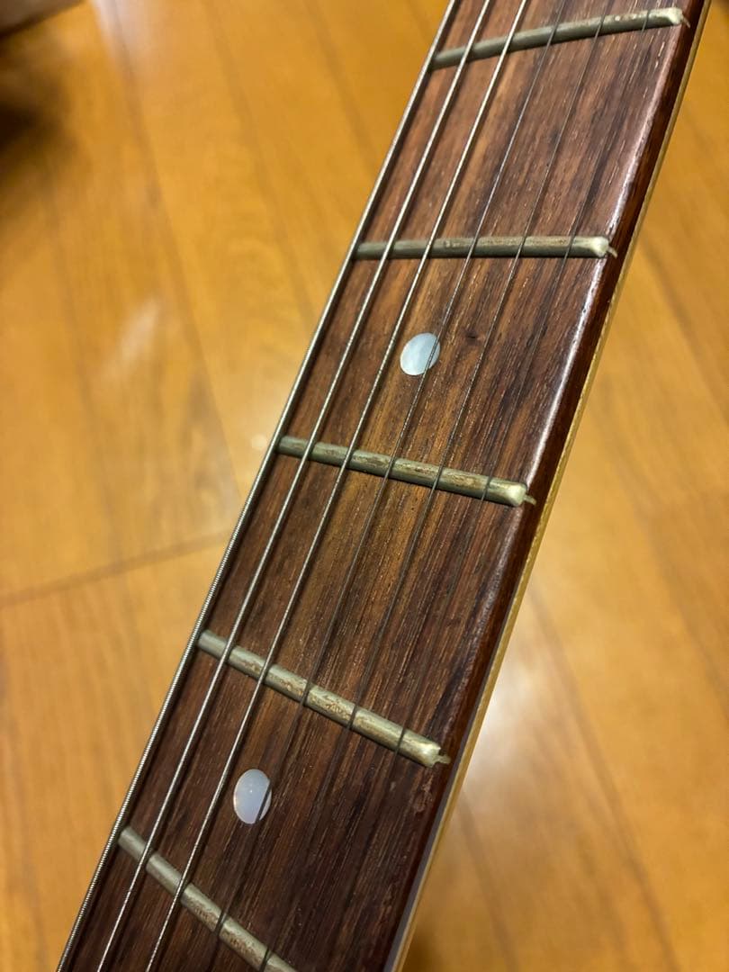 ヘッドレスギター　エレキギター