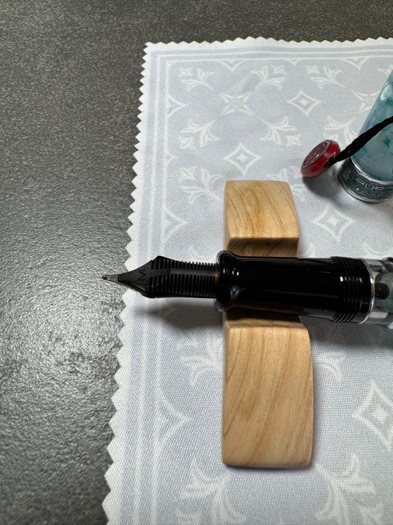 AURORA アウロラ 万年筆 台湾限定 オプティマ 日月潭 字幅M