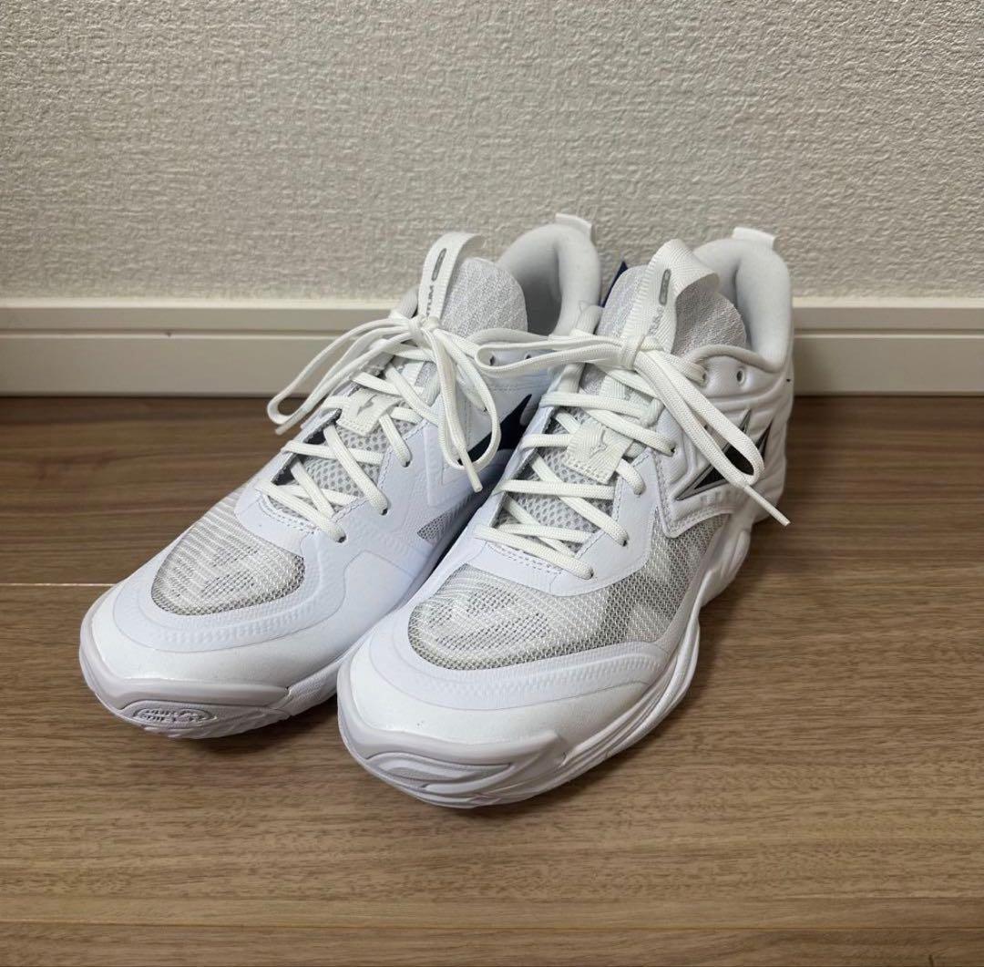 ミズノ　ウェーブモーメンタム　エリート　26cm