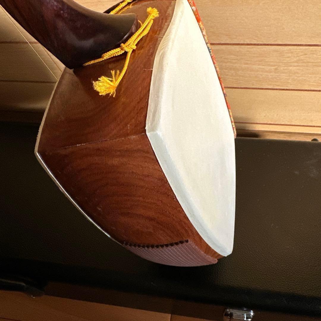 三味線本体 細棹 ハードケース付き 秋田三味線 長唄等 ３弦 訳あり