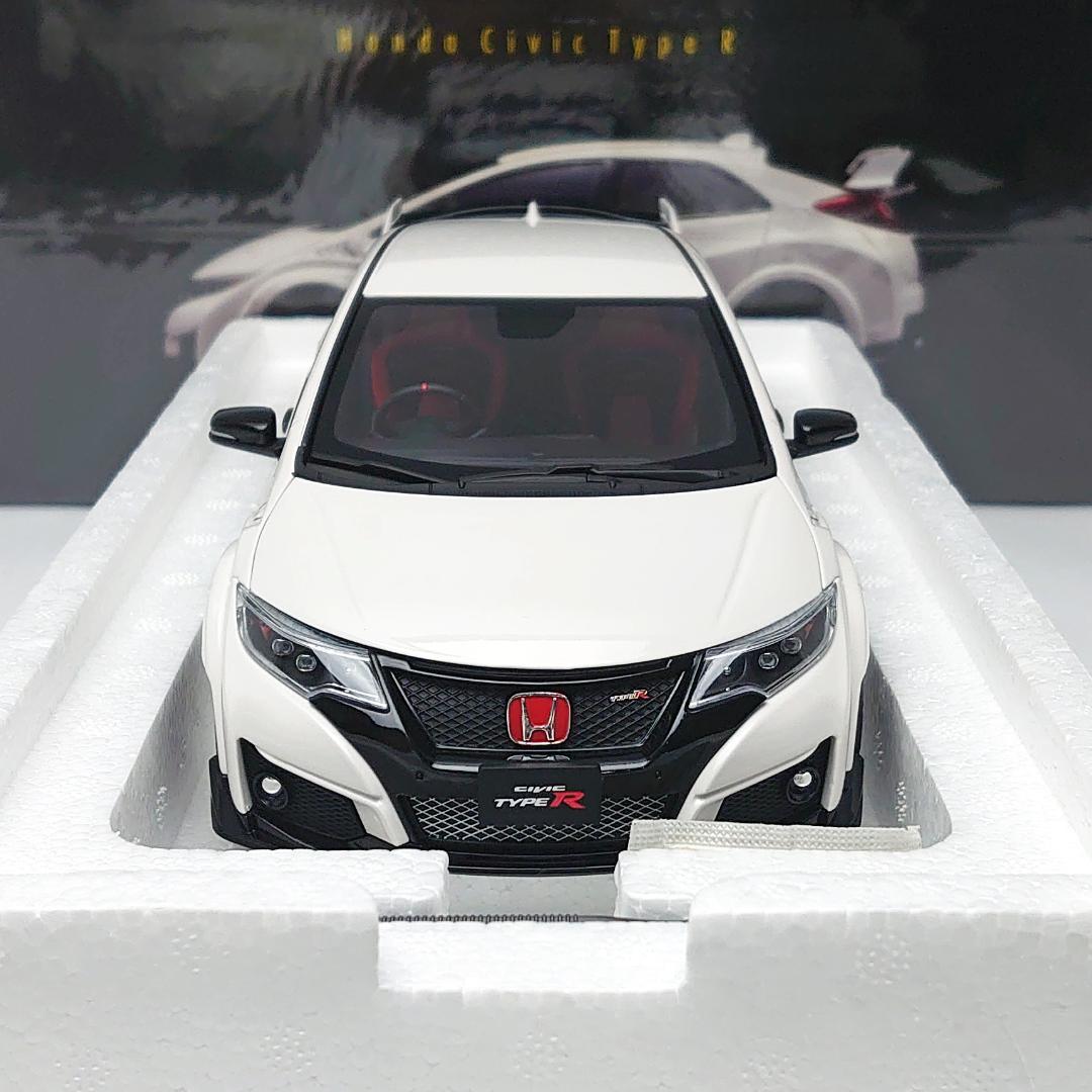 《未使用》1/18　EBBRO　ホンダ　シビック　タイプ　R　2015　白　模型