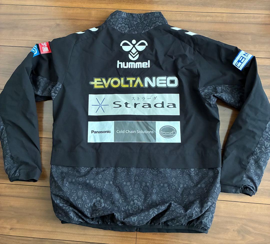 ガンバ大阪 ウーブンジャケットL 支給品スタッフモデル　ヒュンメル製　値下げ