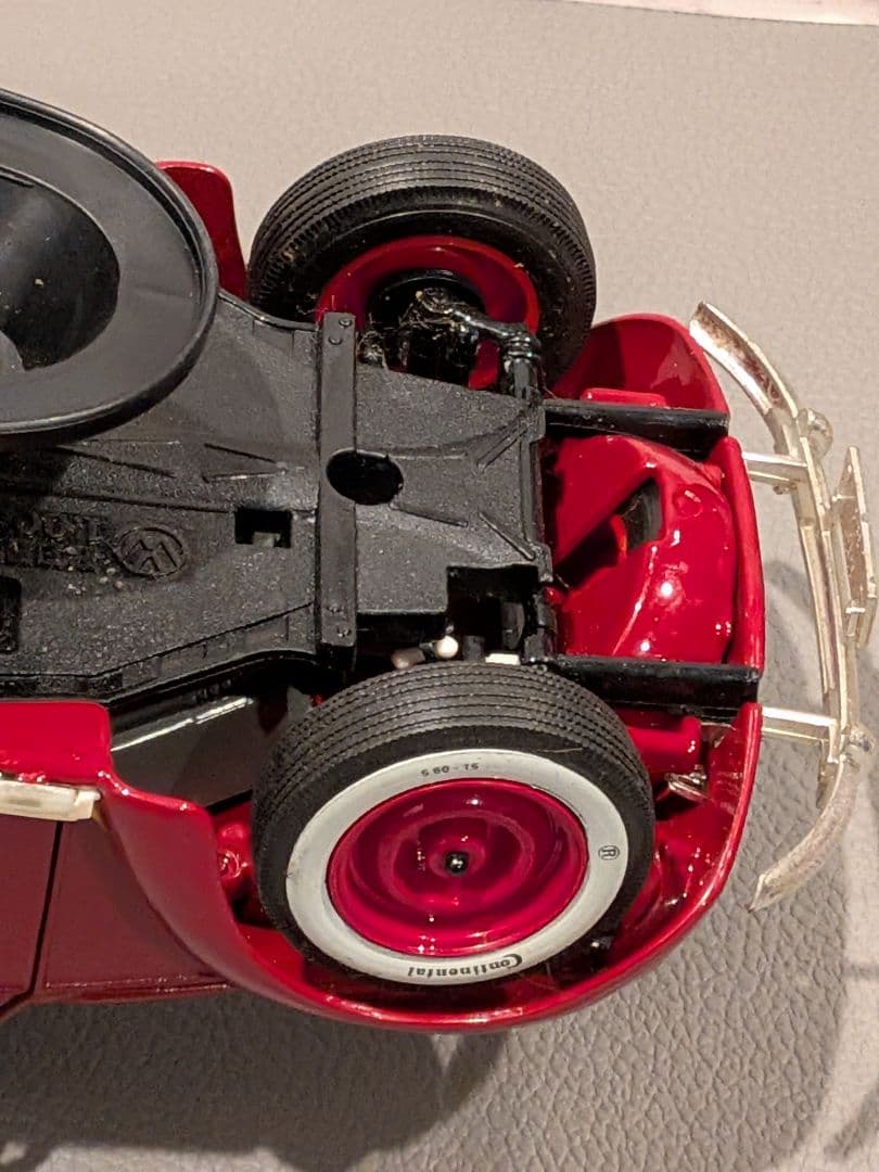 burago ブラーゴ ワインレッド ビートル 1/18 レトロ