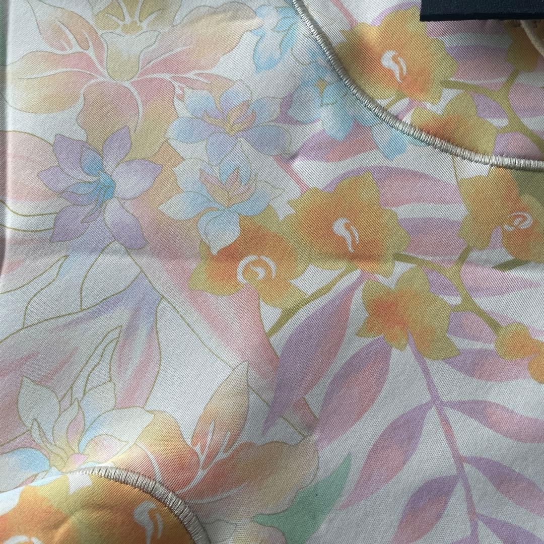 BILLABONG フローラル ロングスリーブスプリングウェットスーツ　Mサイズ