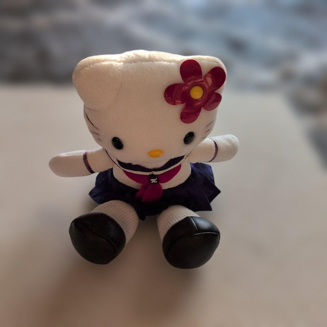 激レア　ハローキティ女子高生セーラー服ハイソックスぬいぐるみ