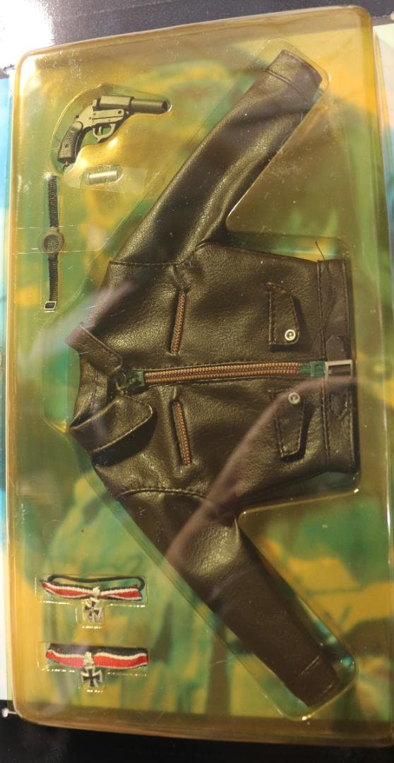 貴重　金髪の騎士　エーリッヒ・ハルトマン（ドラゴン）フィギャー　中古品