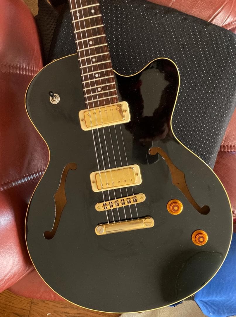 YAMAHA AEX520 セミアコ