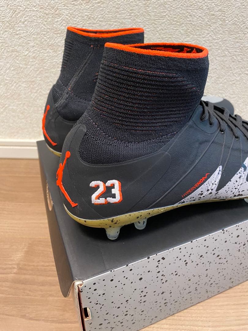 d*9様 新品未使用✨NIKE ハイパーヴェノム ファントムⅡ NJR FG N