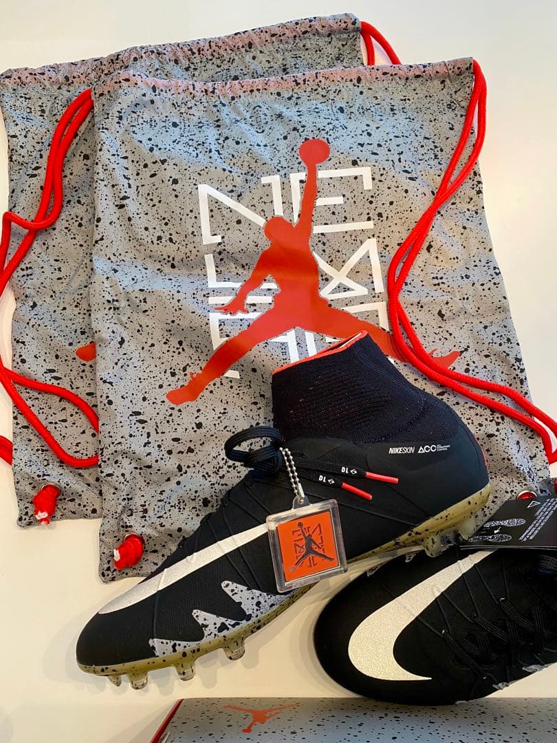 d*9様 新品未使用✨NIKE ハイパーヴェノム ファントムⅡ NJR FG N