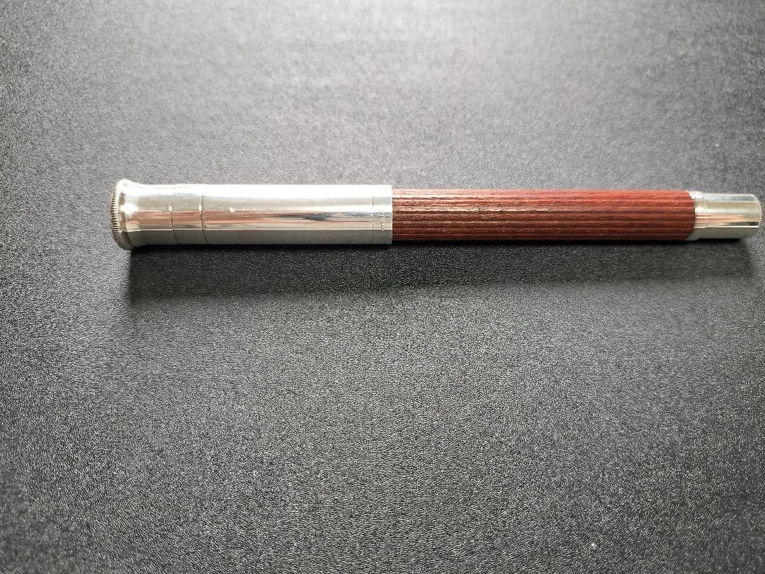 ファーバーカステル　伯爵コレクションクラッシック万年筆　ペルナンブコ