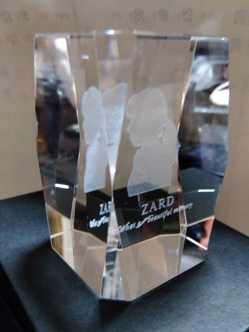 稀少！ZARD クリスタルペーパーウェイトBeautifulMemory未使用品