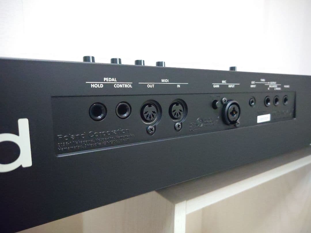 ローランド シンセサイザー JUNO-D8