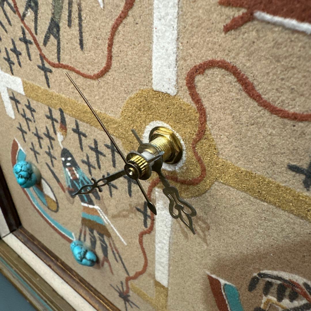 ナバホ族 サンドアート 壁掛け時計 サンフェイス カチナドール 44×44cm