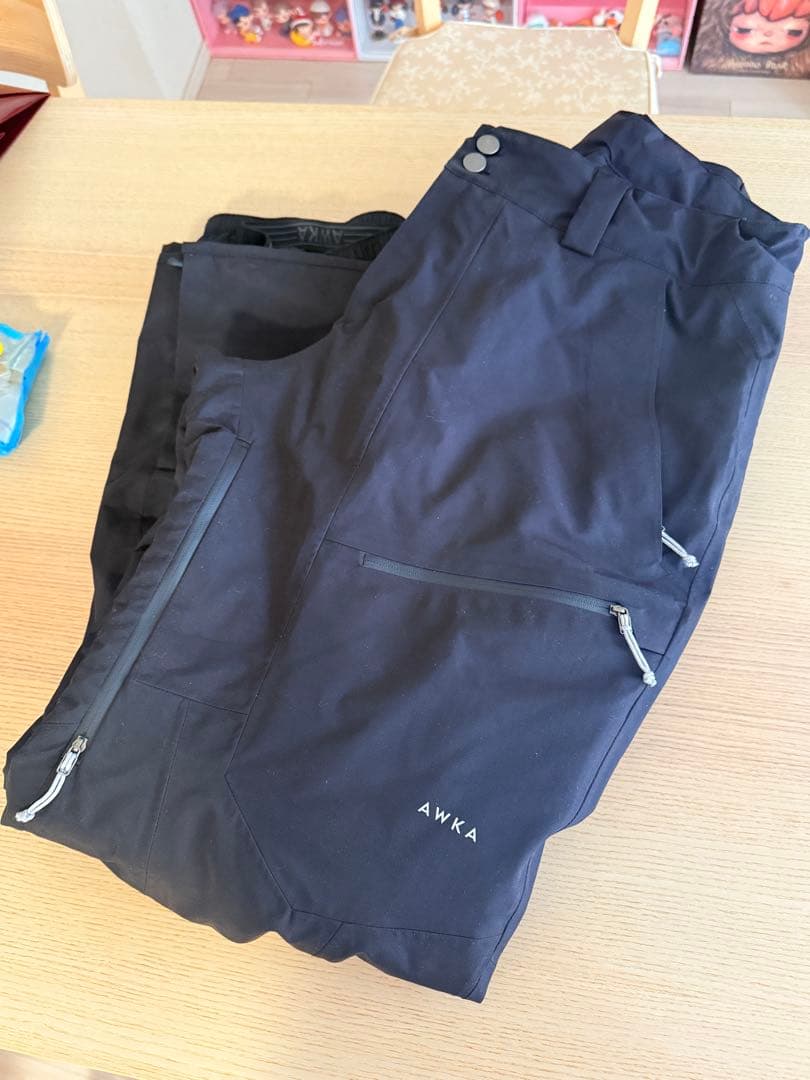 AWKA ブラック スノーボードパンツ　男女兼用 防水・保温