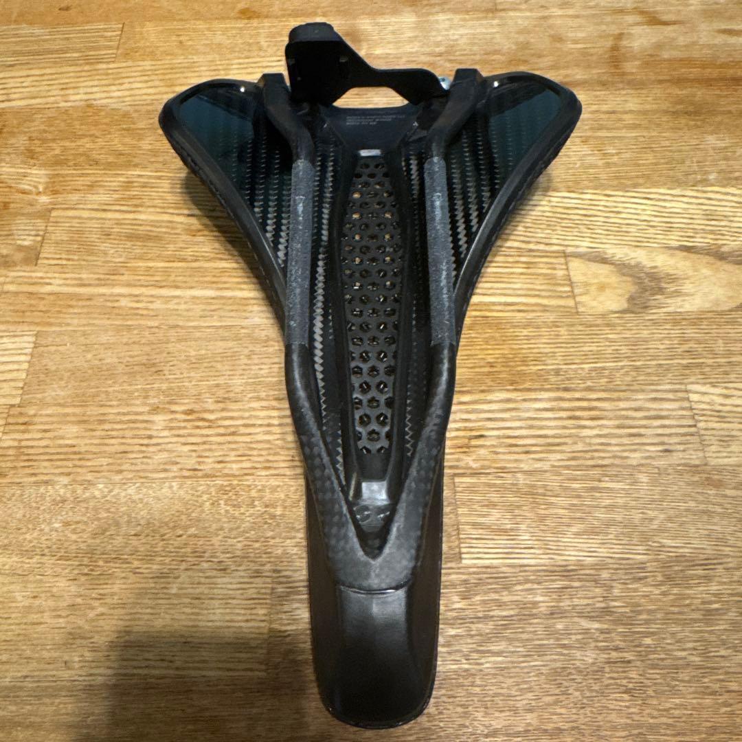 パーツ S-WORKS ROMIN EVO MIRROR SADDLE BLK 155