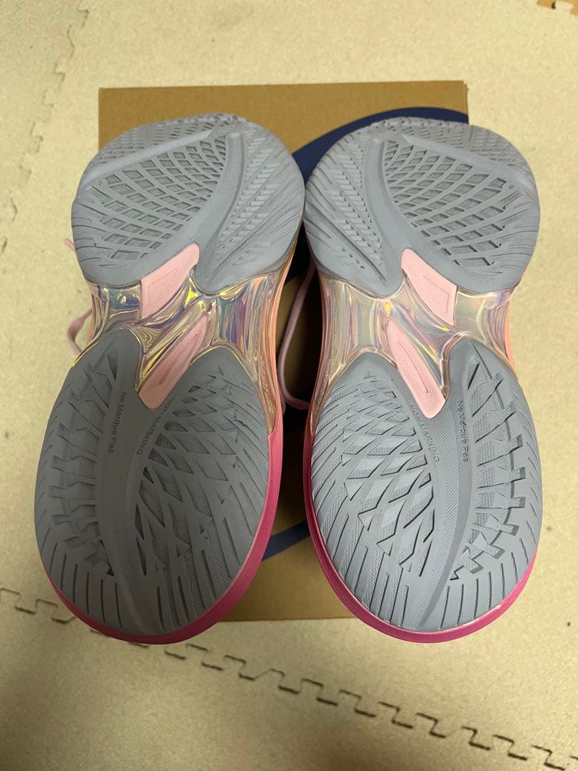 asics バレーボールシューズ ピンク/グレー