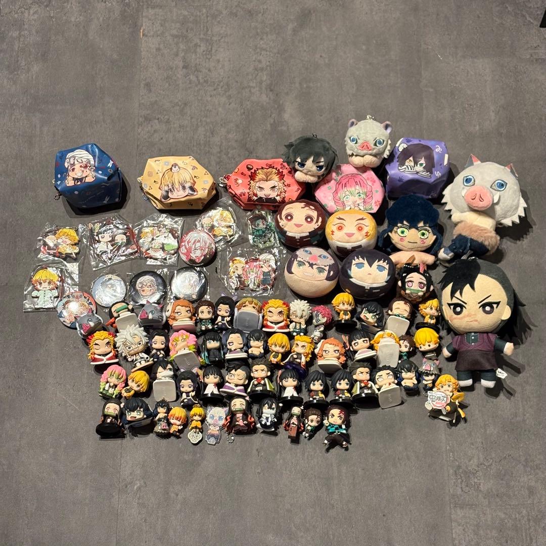 鬼滅の刃 ポーチ アクリルスタンド ラバーキーホルダー 缶バッジ 炭治郎 禰豆子