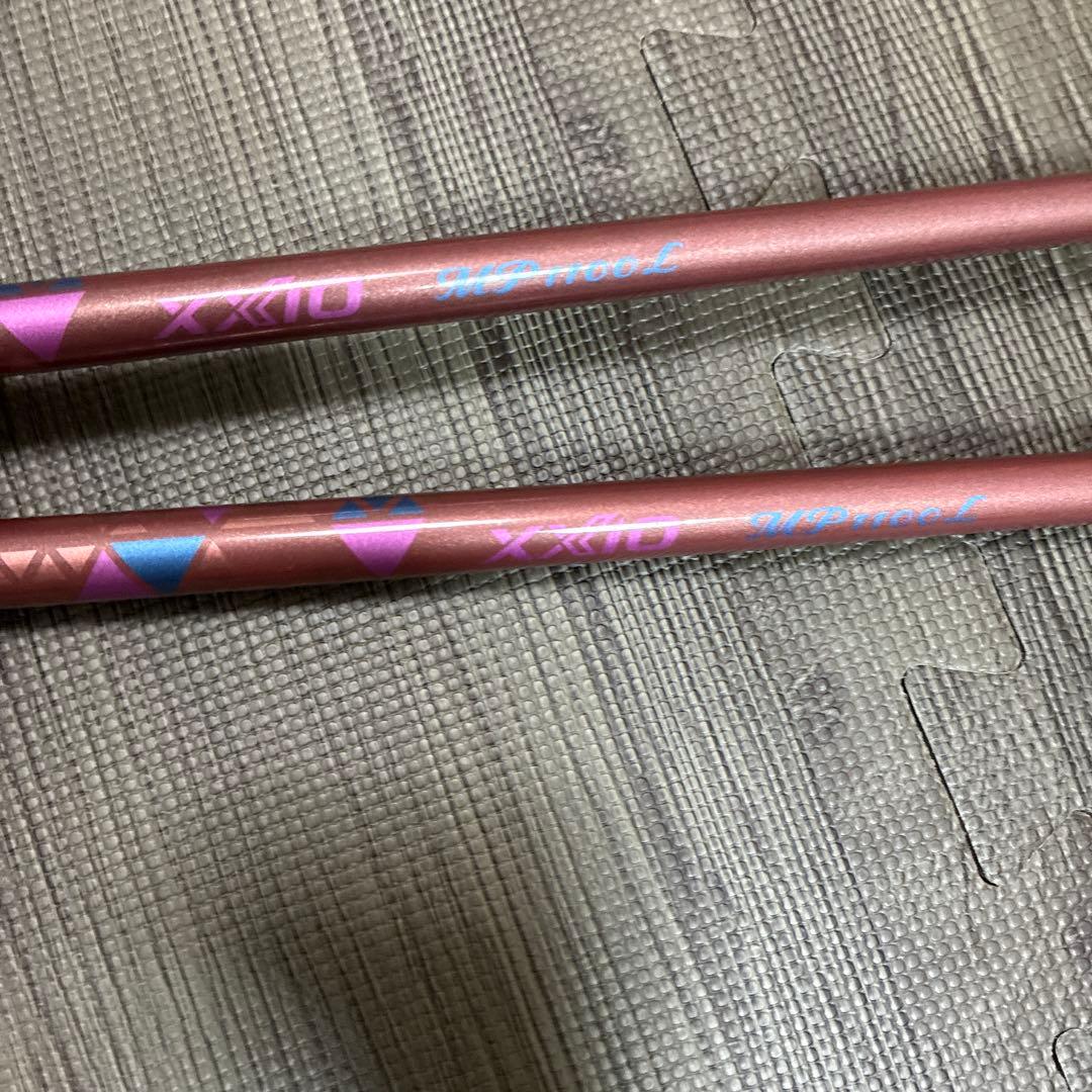 ゼクシオ11レディース アイアンセット シルバー/ピンク