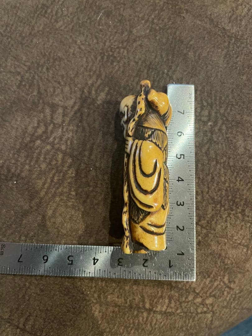 根付 （骨 牙等天然素材）