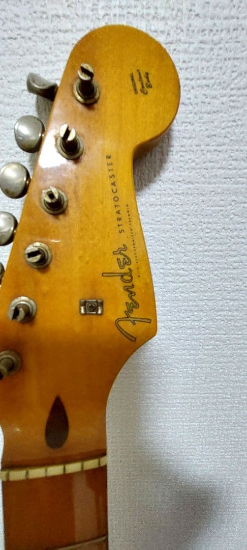 Fender ストラトキャスター サンバースト