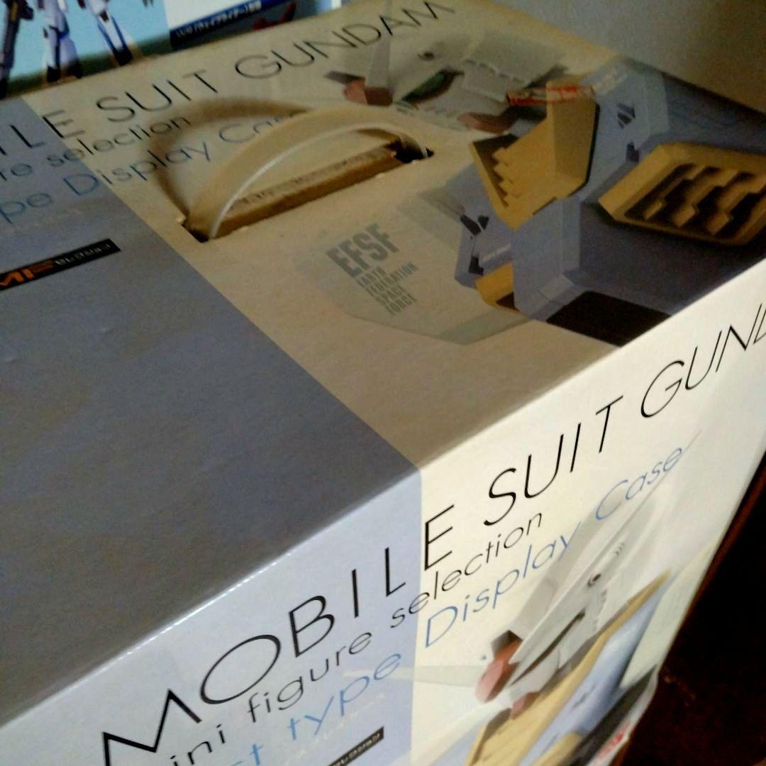 ガンダム　GUNDAM　ディスプレイフィギュア　ケース新品未使用品