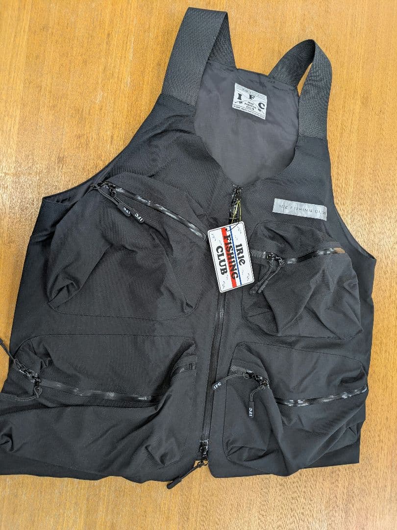 アイリーフィッシングクラブ　ベスト新品未使用タグ付