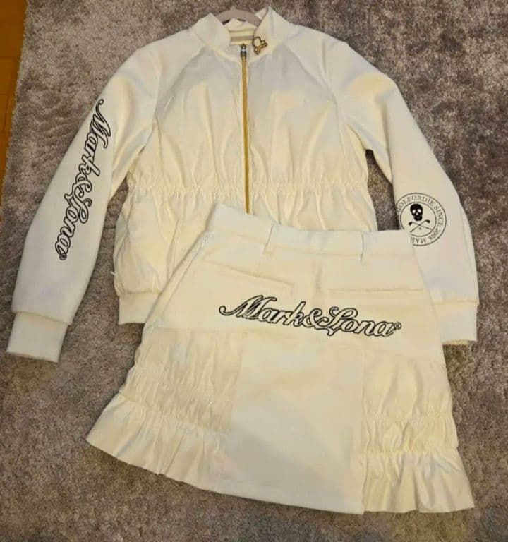 マークアンドロナ　ダウン　シャーリングジャケット&スカートセット超美品