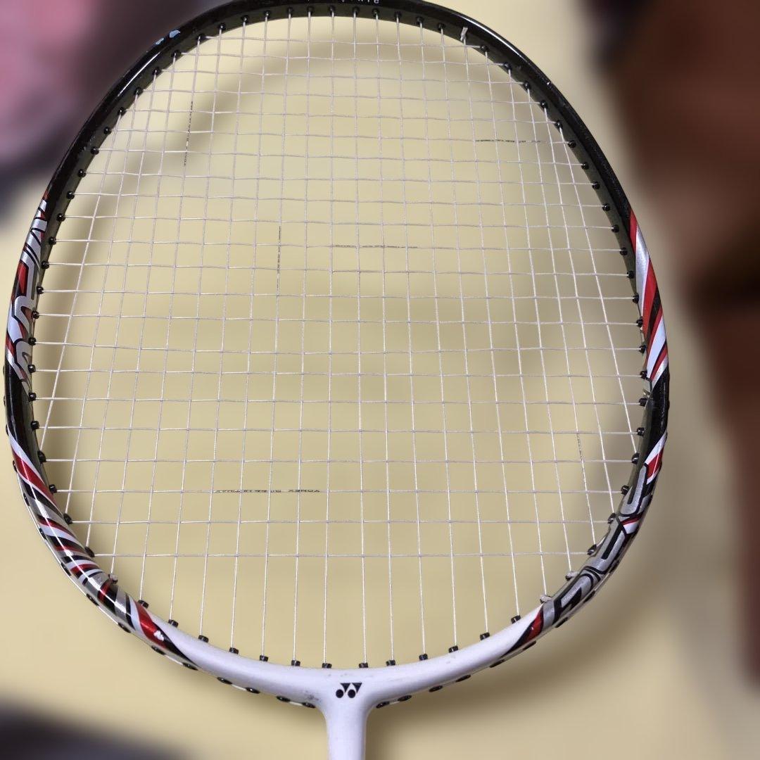YONEX Voltric 7 バドミントンラケット G4